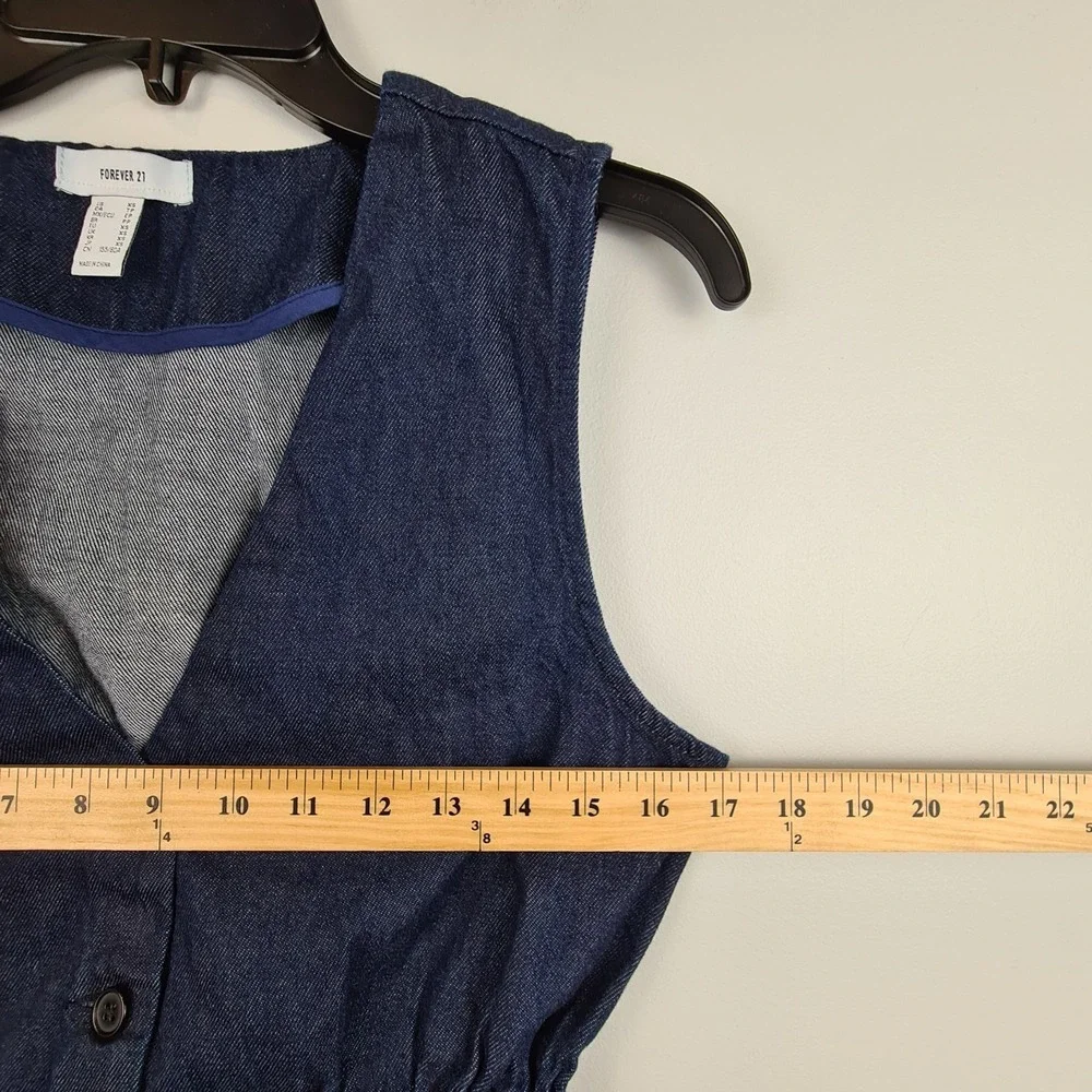 Forever 21 Women's Denim Vest Cropped Fitted Dark Wash XS Elastic Waist Buttons - Picture 3 of 7